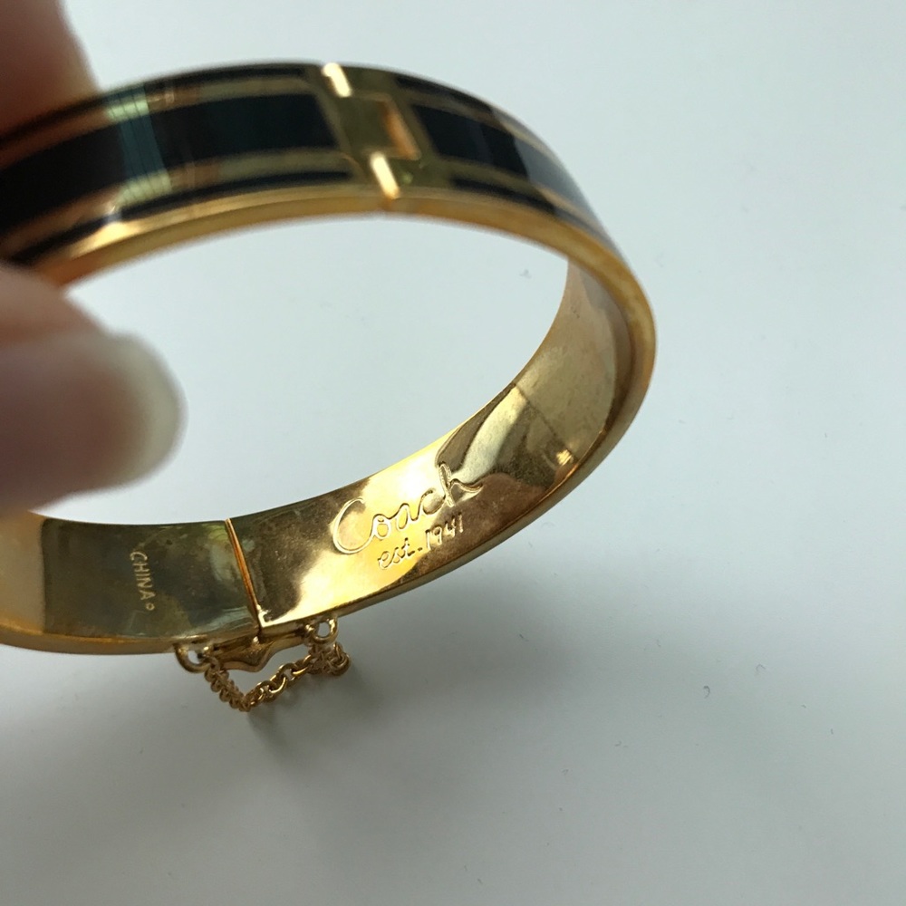Coach Bracelet in black and gold hardware - Picture 4 of 7